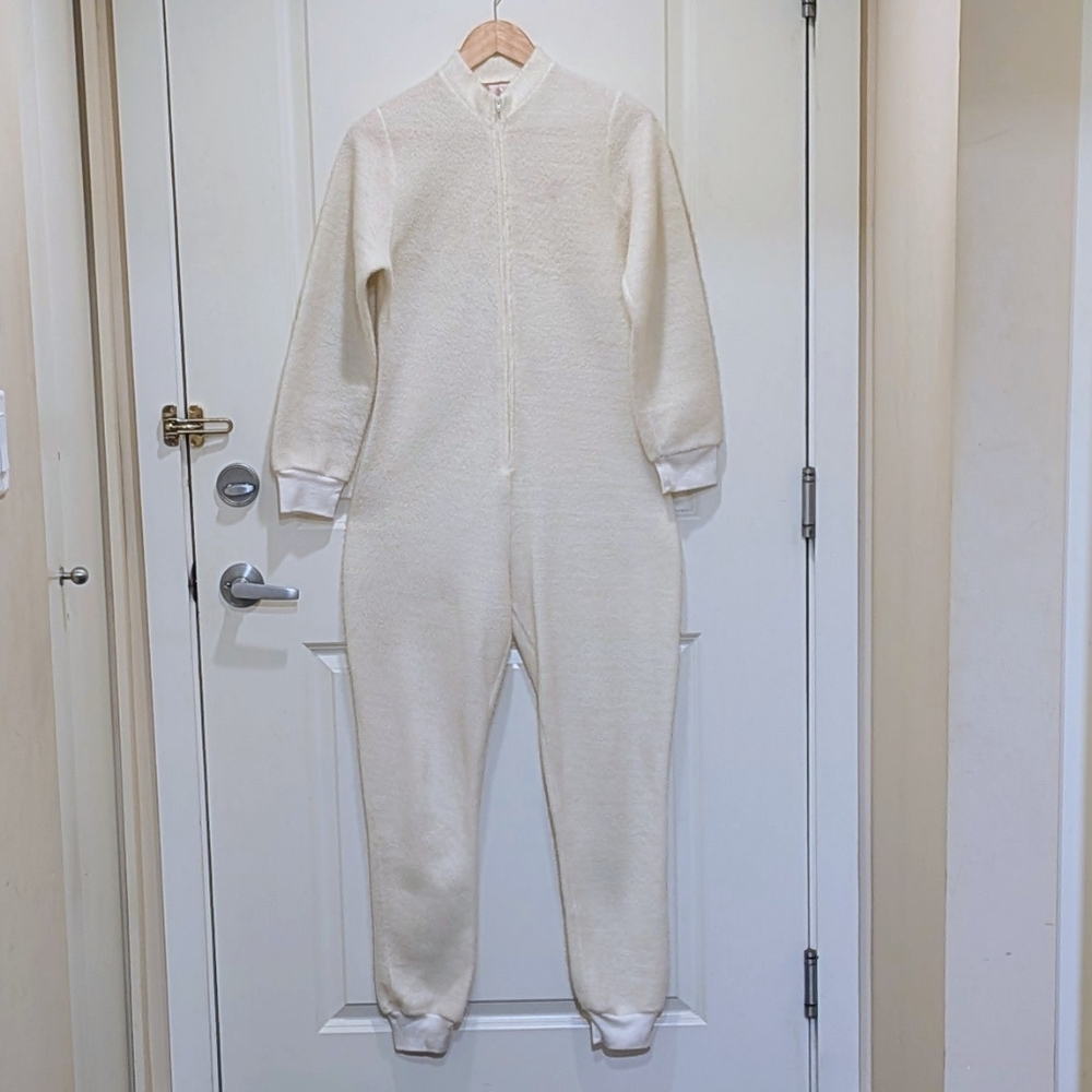 GUC Sears M Vintage White Fuzzy Jumpsuit Long Johns